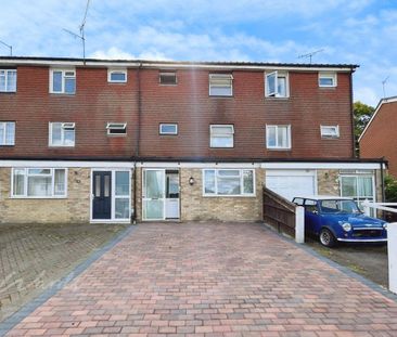 1 bedroom in a house share to rent - Photo 1