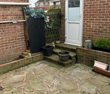 Patching Close, Goring-By-Sea, West Sussex - Photo 6