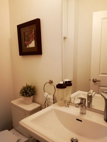 For Lease - 14 Canner Court, Vaughan, Ontario - Photo 2