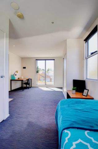 Large Studio - Photo 4