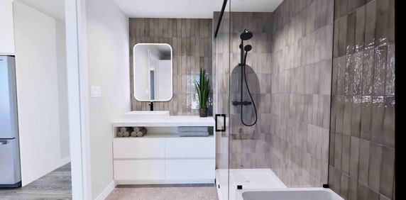$1599+ 1 CH + BUREAU - COMPLEXE FRASER - Photo 2