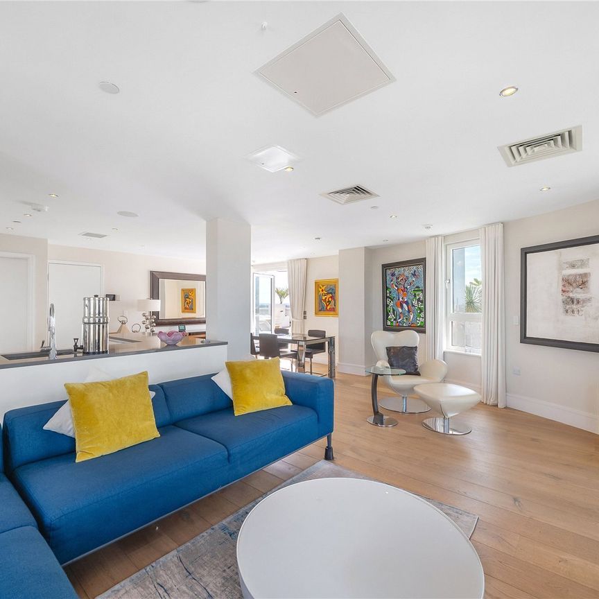 2A St Lukes Avenue, London, SW4 flat - penthouse to rent - Photo 1