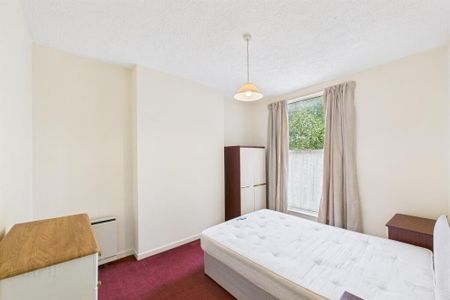 Flat 3, 90 Eglantine Avenue, Belfast, BT9 6EU - Photo 3