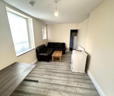 5 bedroom house to rent - Photo 1