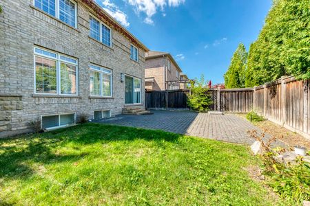 For Lease - 3231 Skipton Lane, Oakville, Ontario - Photo 5