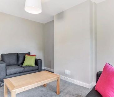 4 bedroom house to rent - Photo 3