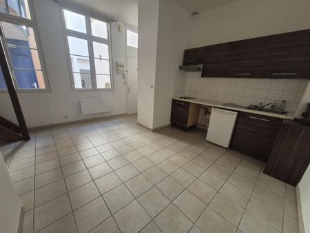 Location Appartement 1 pièce 26m² LILLE 59800 - Photo 2