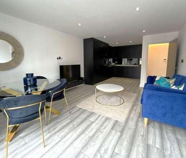 Drake House, Drake Avenue, Staines-upon-thames, Surrey, TW18 - Photo 4