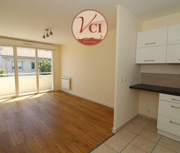 Location Appartement 2 pièces 41m² VICHY 03200 - Photo 2