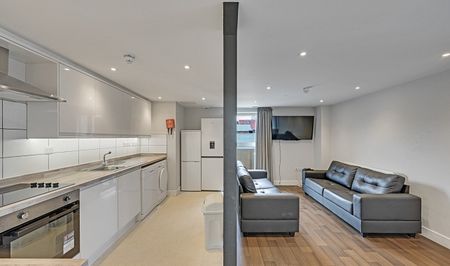 2 Rooms Available in a Modern 6-Bedroom, 6-Bathroom City Centre Apartment â€“ New Build Near Hallam University - Photo 4