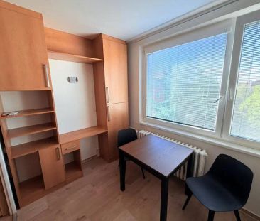 PRONÁJEM PĚKNÉHO BYTU 1+1 S KLIMATIZACÍ, BALKÓNEM A SKLEPEM V ŽIDLO... - Photo 2