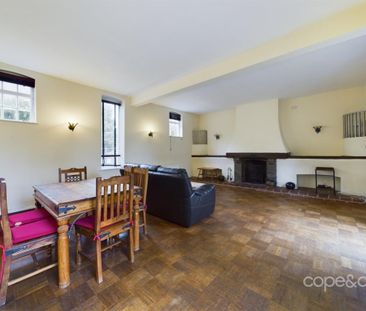 3 bedroom mews to rent - Photo 2