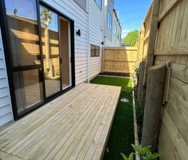 Modern Family Living in Prime Location - Photo 2