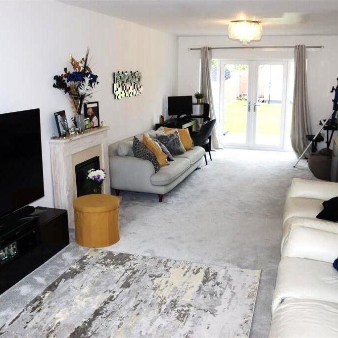 4 bedroom house to rent - Photo 1