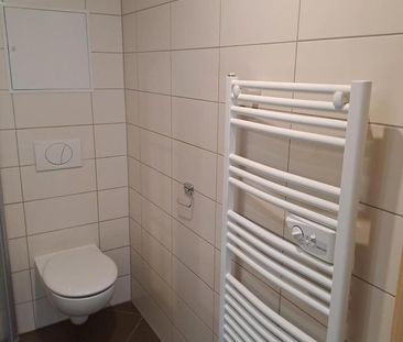 Seniorengerechte 2 Raum- Wohnung mit Aufzug in Bitterfelder Innenstadt - Photo 5