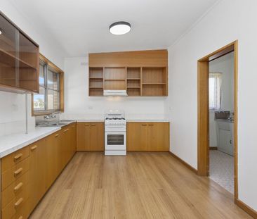 One Bedroom Unit with Lock up Garage/Workshop - Photo 1