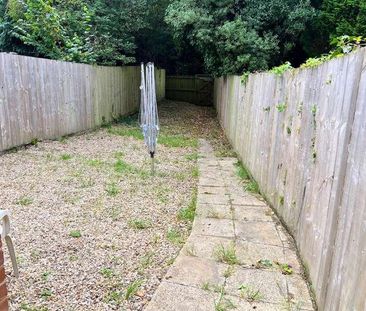Queens Crescent, EX4 - Photo 1