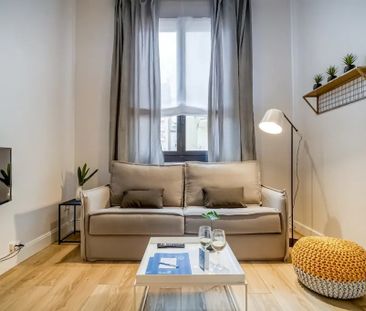 Carrer de Sepúlveda, Barcelona, Catalonia 08015 - Photo 1