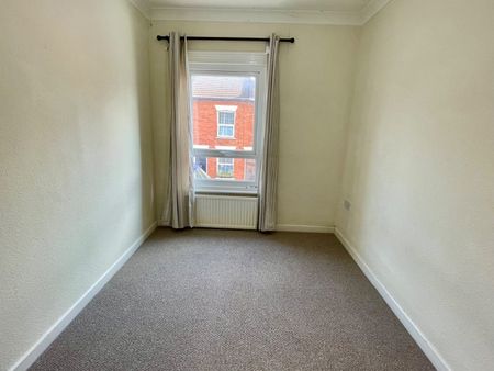 Room in a Shared House, Cambridge Street, LU1 - Photo 5