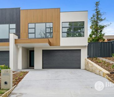 Stunning Family Home - Photo 4