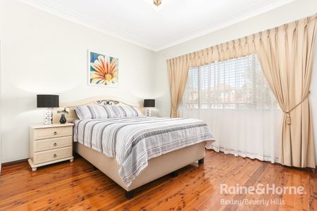 Immaculate Family Home in a Premier Kingsgrove Setting - Photo 2