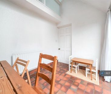 5 bedroom detached house to rent - Photo 6