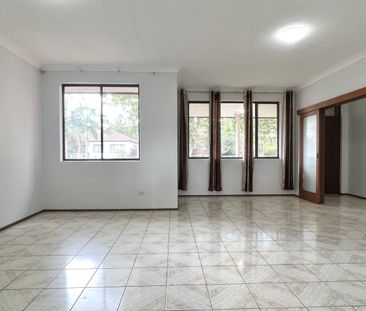 Spacious Family Home in a Convenient Blacktown Location - Photo 2