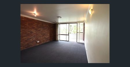 IMMACULATE UNIT IN PRESTIGIOUS RIVERFRONT STREET - Photo 5