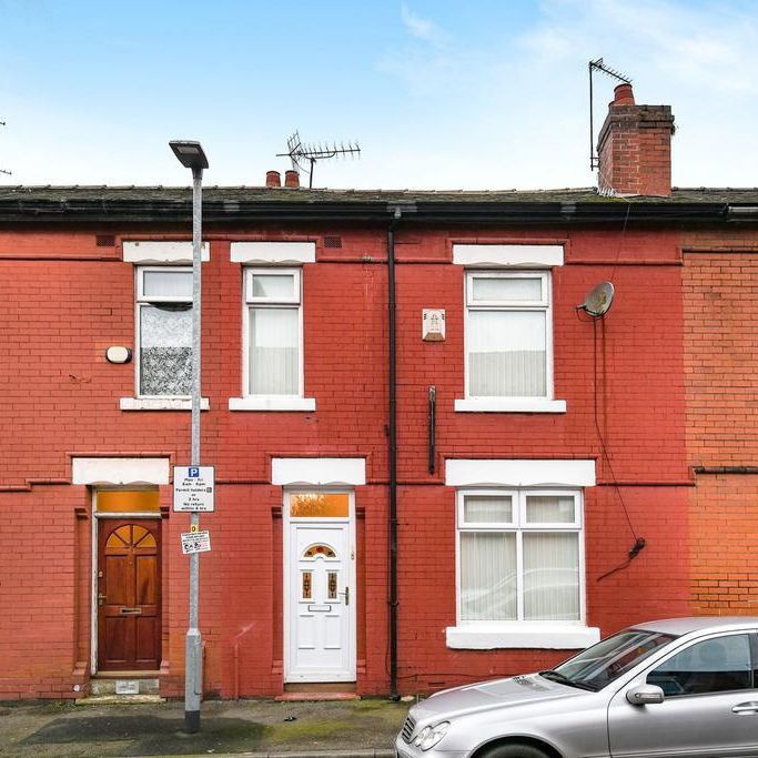 4 bedroom terraced house to rent - Photo 2