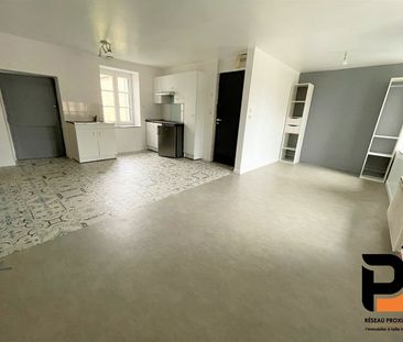 A LOUER STUDIO CENTRE VILLE 35 390 GRAND FOUGERAY - Photo 3