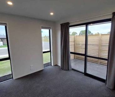 Stylish home in Ravenswood!! - Photo 3