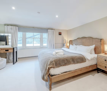 4 bedroom terraced house to rent - Photo 6