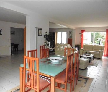 Location Maison 6 pièces 147m² LE MESNIL LE ROI 78600 - Photo 5