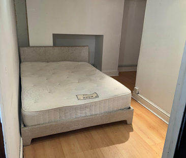 1 bedroom in a house share to rent - Photo 6