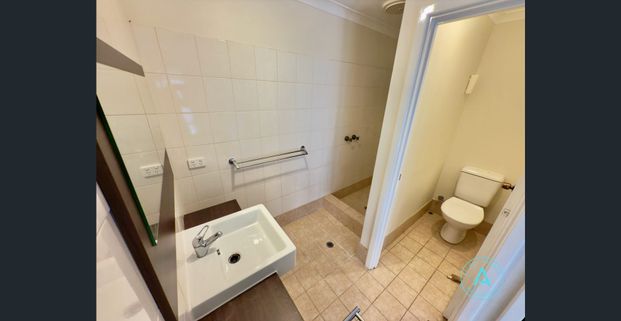 Spacious Family Home in Prime Willetton Location - Photo 1