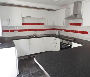 4 bedroom house to rent - Photo 1