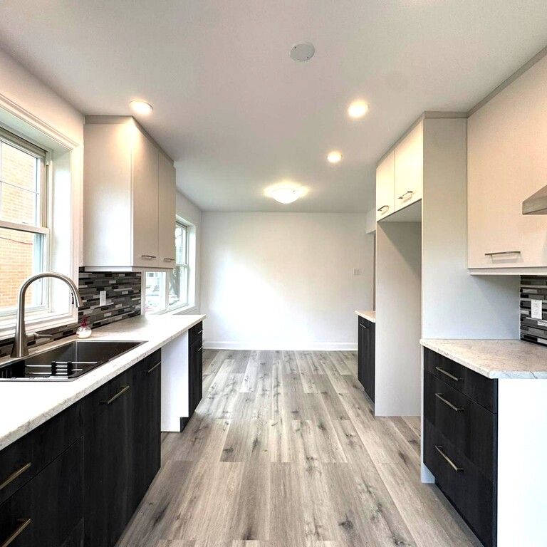 GRAND 5 ½ RÉNOVÉ À LOUER – MERCIER EST - Photo 1