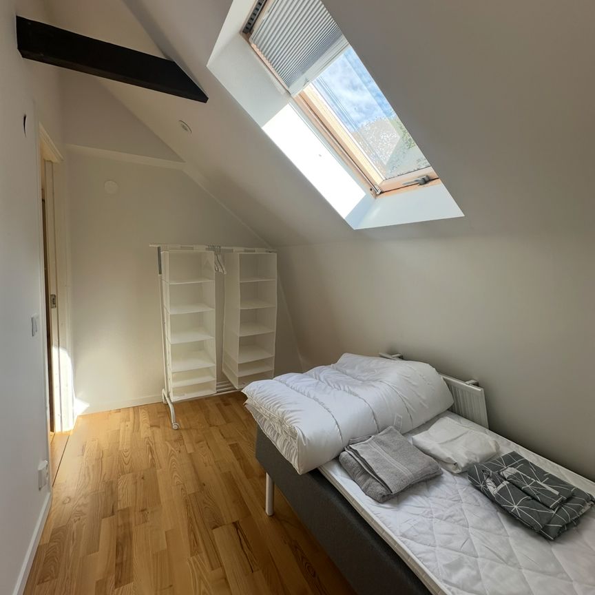 Läkarvägen, Brastad - Photo 1