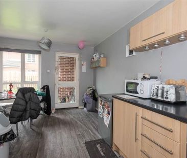 3 Britannic Park, Sandy Row, Belfast, BT12 5HG - Photo 1