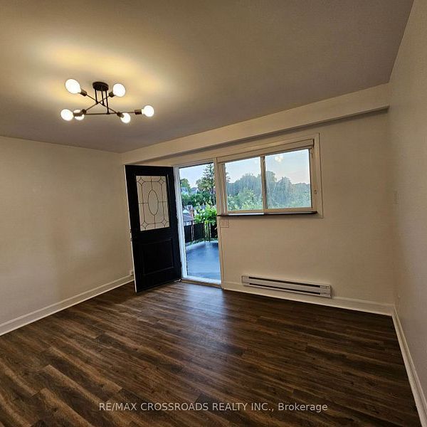 For Lease - 2170B Dufferin Street Unit# Upper Lvl, Toronto, Ontario - Photo 1