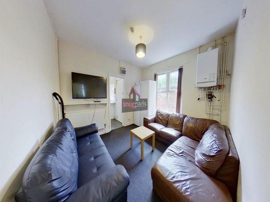 6 bedroom house to rent - Photo 1