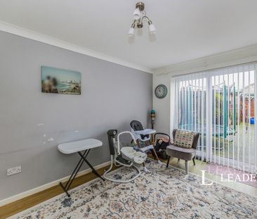 2 bedroom house to rent Corby Crescent, Anchorage Park, Portsmouth,... - Photo 5