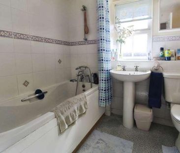 Nine Acres, Cippenham, SL1 - Photo 5