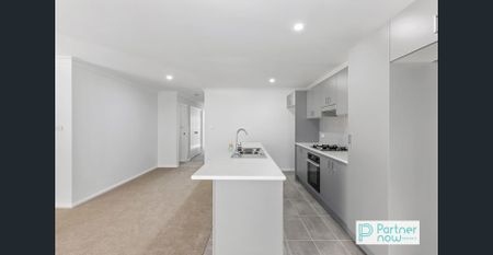 Modern and Comfortable Living - Photo 2