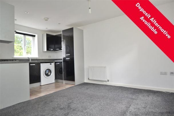 Hale Close, Tuffley, GL4 - Photo 1