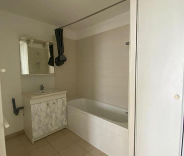 Location Appartement 2 pièces 40m² BORDEAUX 33300 - Photo 4