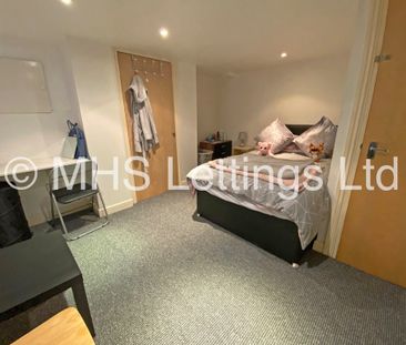 3 Bedroom Mid Terraced House for rent in Autumn Street - Photo 5
