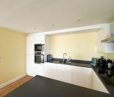 3 bedroom maisonette to rent - Photo 4