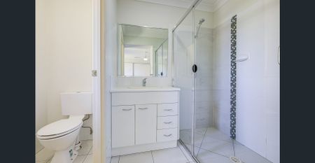 Family Home in Perfect Location - Photo 2