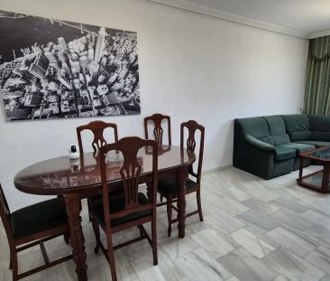 Piso de alquiler en Calle Jacobo Rodríguez Pereira, Maria Auxiliado... - Foto 2